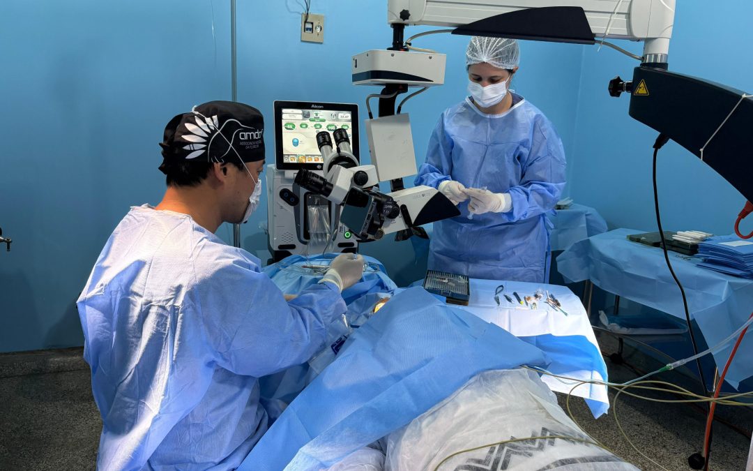 Programa Agora Tem Especialistas realiza mutirão oftalmológico para indígenas no Médio Rio Solimões